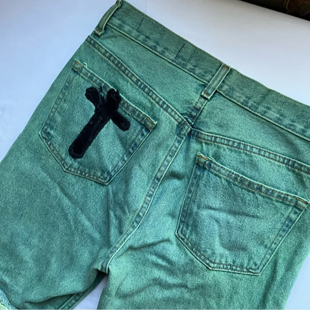 INTROVERT STUDIOS green denim‎ stone wash distressed slim straight jeans